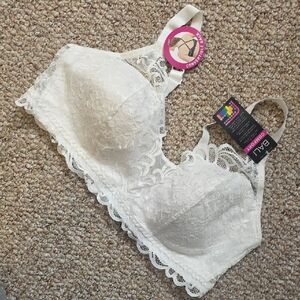Bali Ivory Lace Convertible Bra